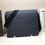 スーパーコピールイヴィトンバッグ